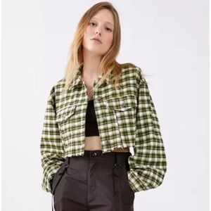 Urban Outfitters BDG Distressed Flannel Cropped Shirt Jacket Shacket Green Sz‎ S